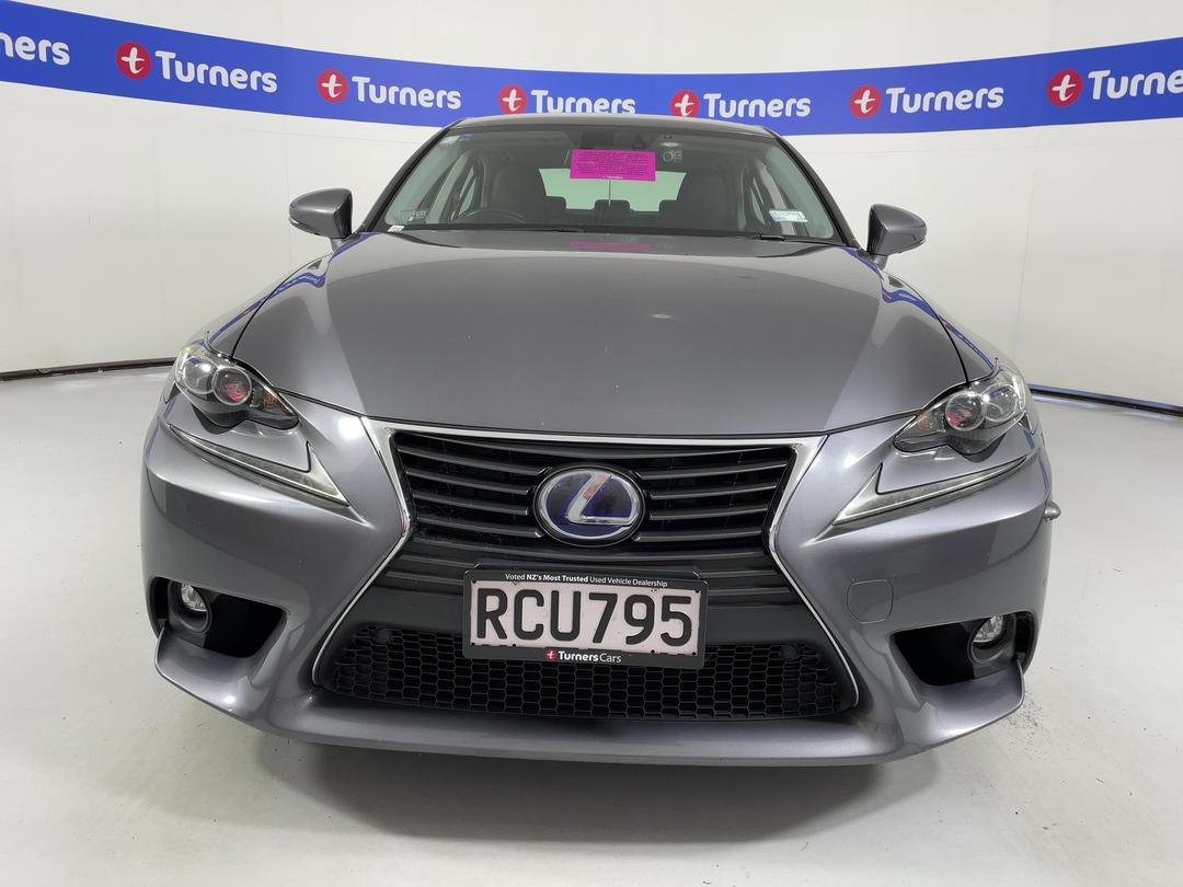 Photo '3' of Lexus IS300H Photo '3' of Lexus IS300H