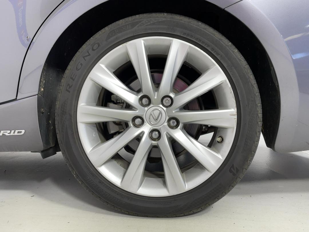 Photo '11' of Lexus IS300H Photo '11' of Lexus IS300H