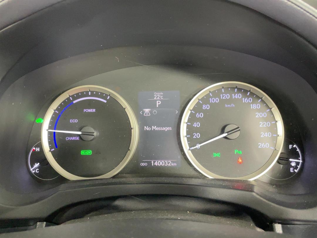 Photo '16' of Lexus IS300H Photo '16' of Lexus IS300H