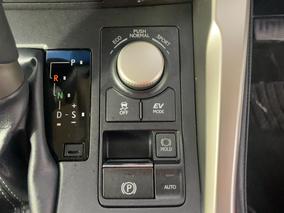 Photo '28' of Lexus NX