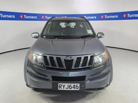 Photo '2' of Mahindra XUV