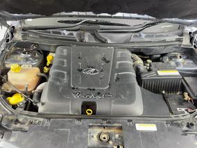 Photo '13' of Mahindra XUV