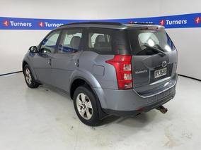 Photo '5' of Mahindra XUV