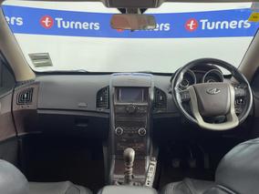 Photo '17' of Mahindra XUV