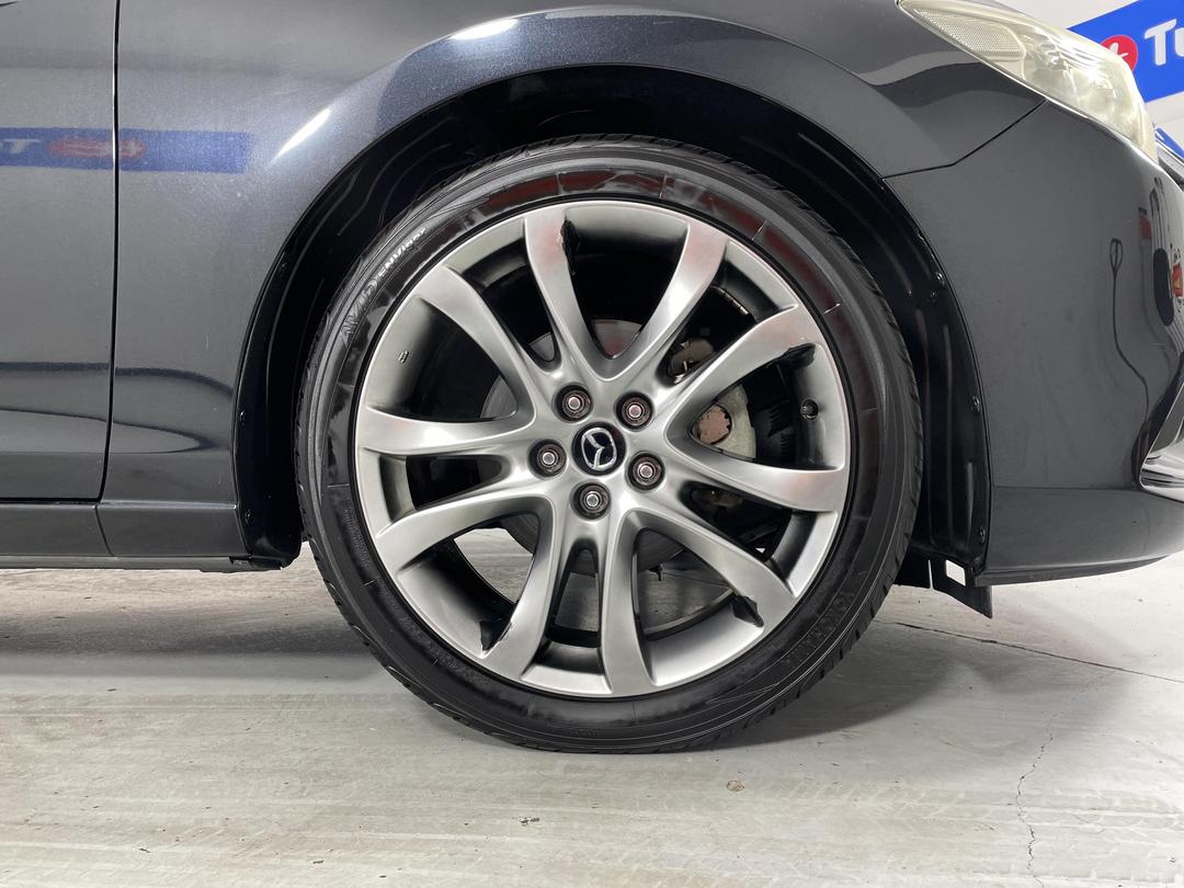 Photo '9' of Mazda Atenza