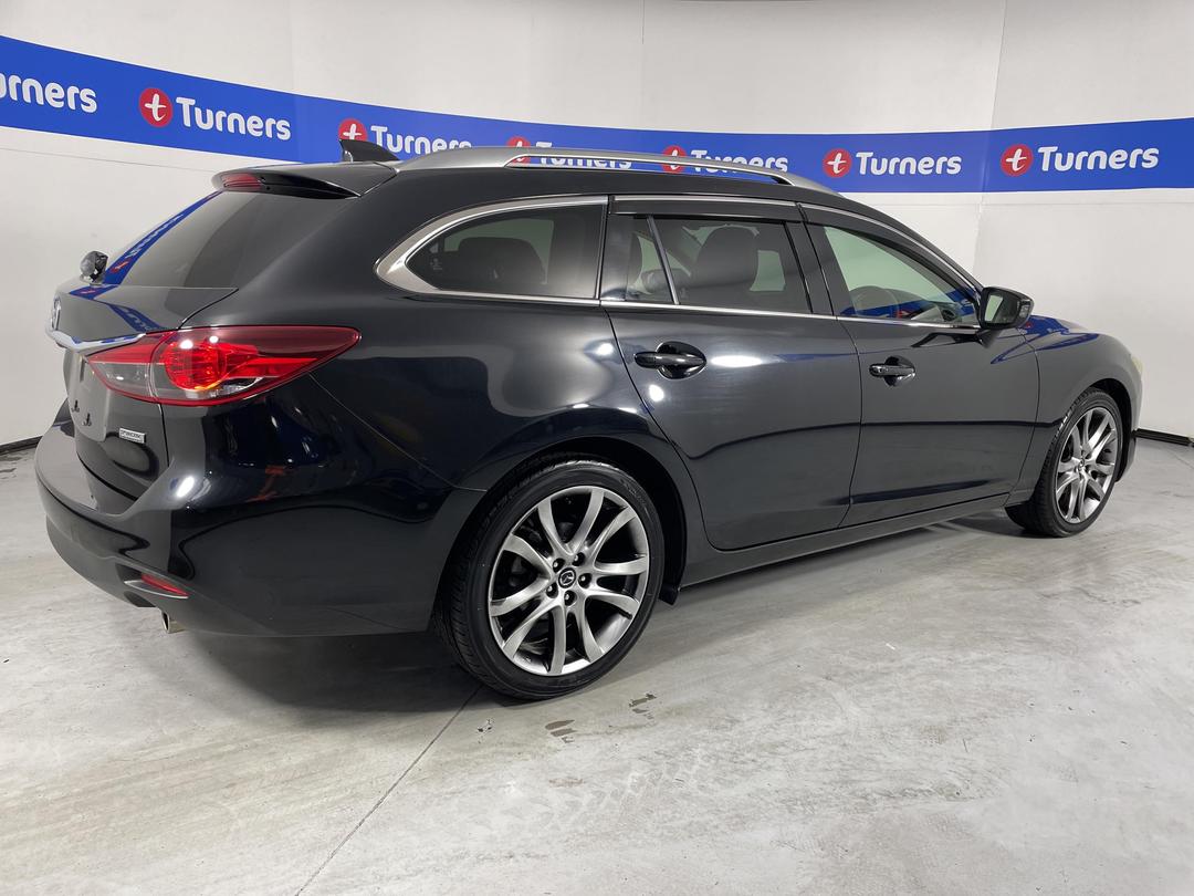 Photo '7' of Mazda Atenza