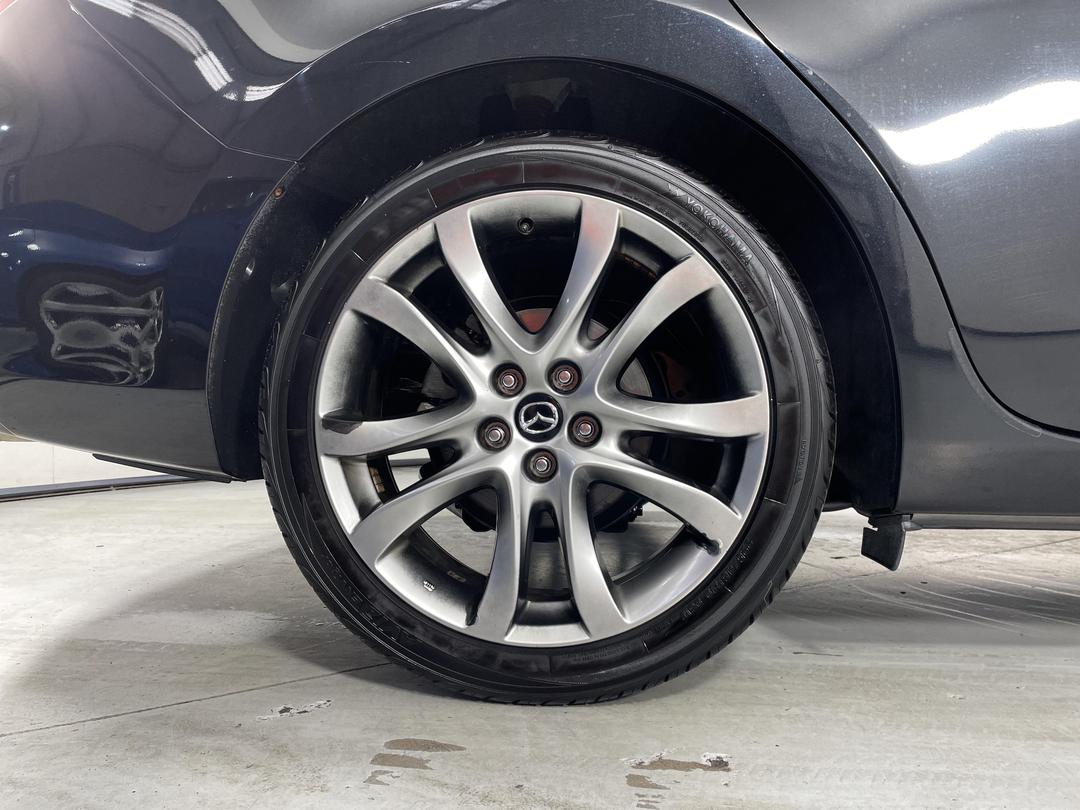 Photo '12' of Mazda Atenza