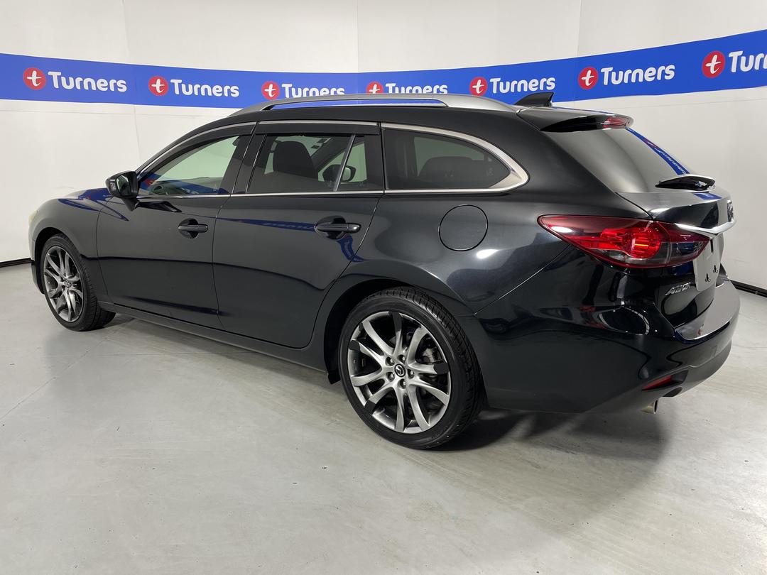 Photo '5' of Mazda Atenza