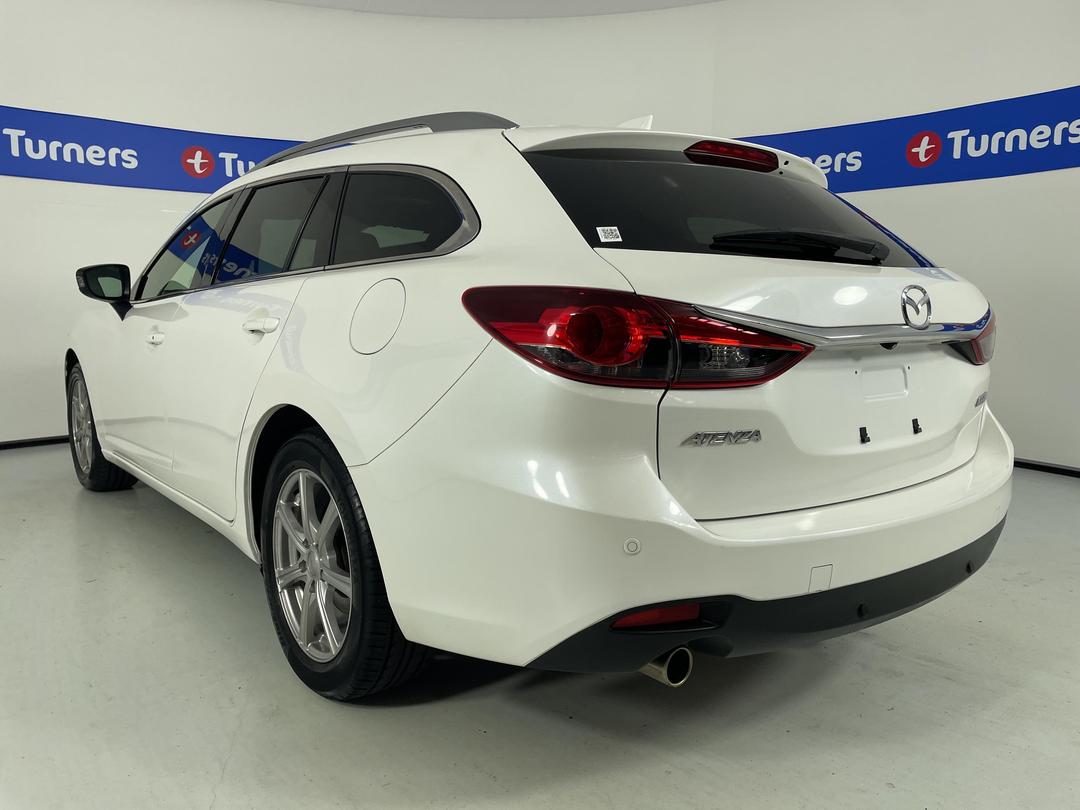 Photo '5' of Mazda Atenza