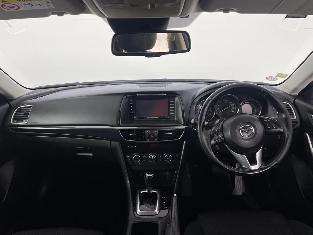 Photo '17' of Mazda Atenza