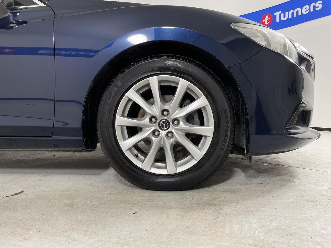 Photo '9' of Mazda Atenza