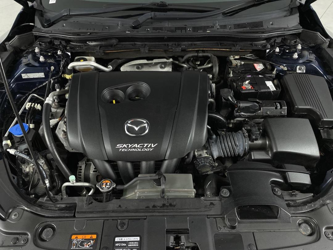 Photo '13' of Mazda Atenza