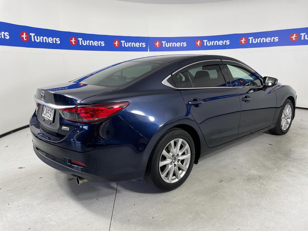 Photo '7' of Mazda Atenza