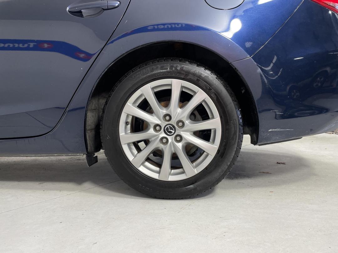 Photo '11' of Mazda Atenza