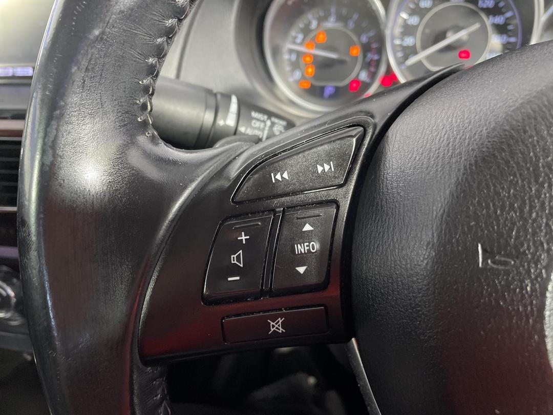 Photo '23' of Mazda Atenza