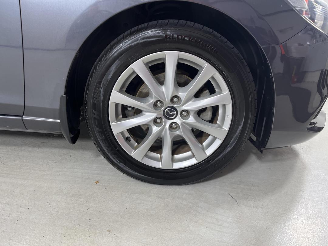 Photo '9' of Mazda Atenza