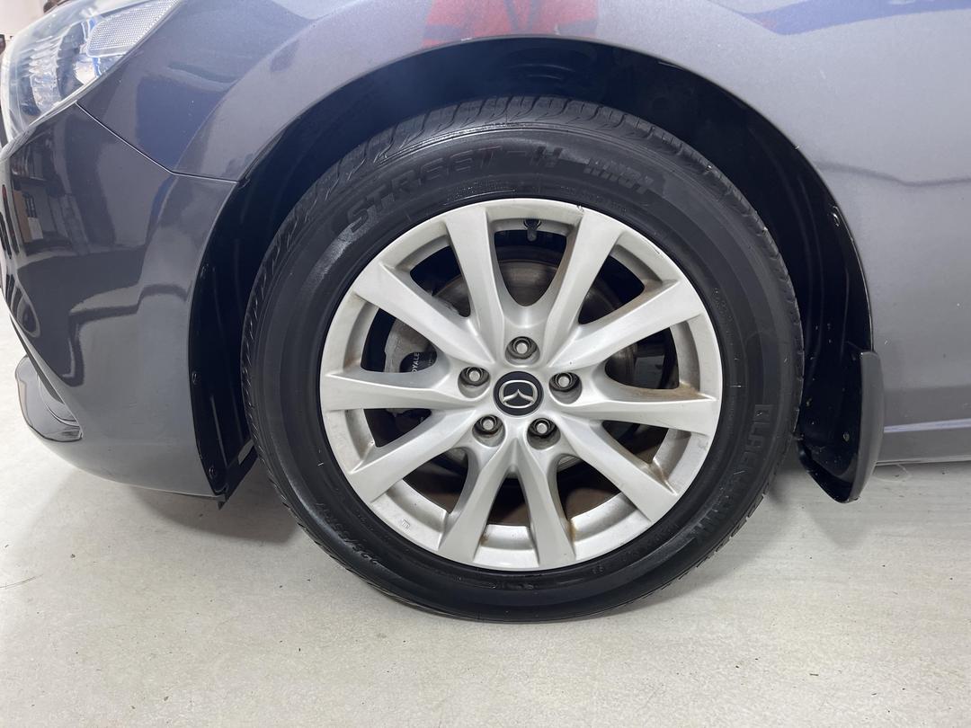 Photo '10' of Mazda Atenza