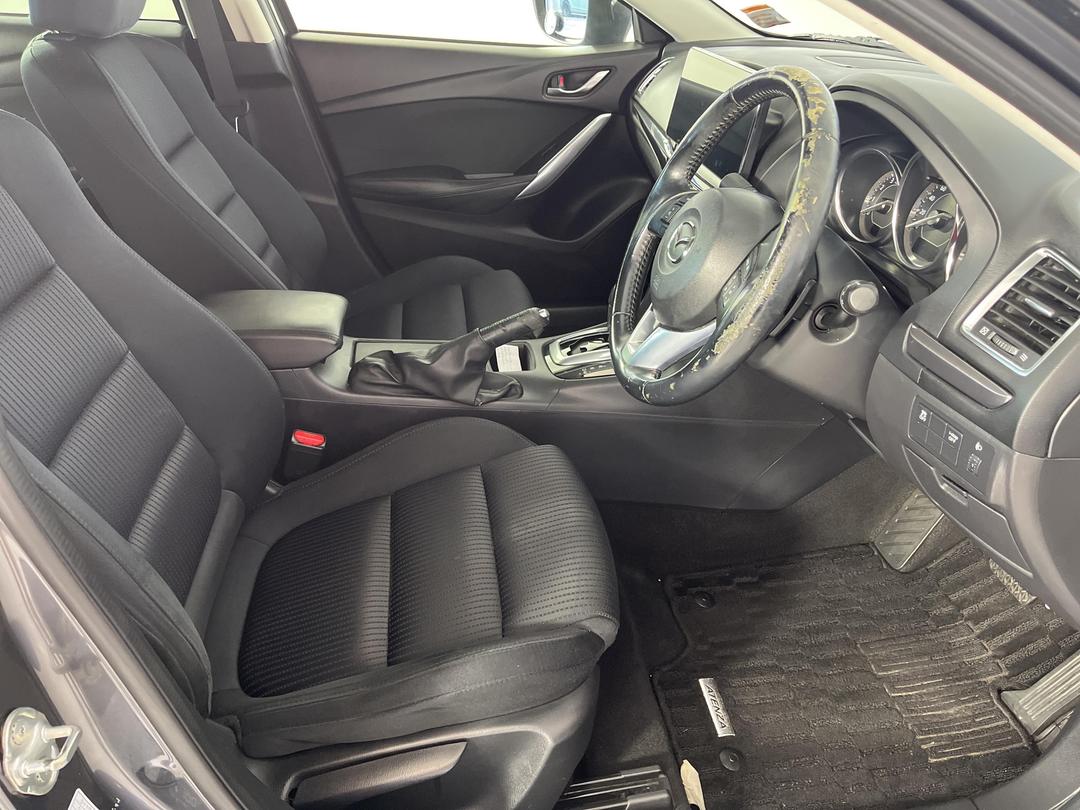 Photo '16' of Mazda Atenza