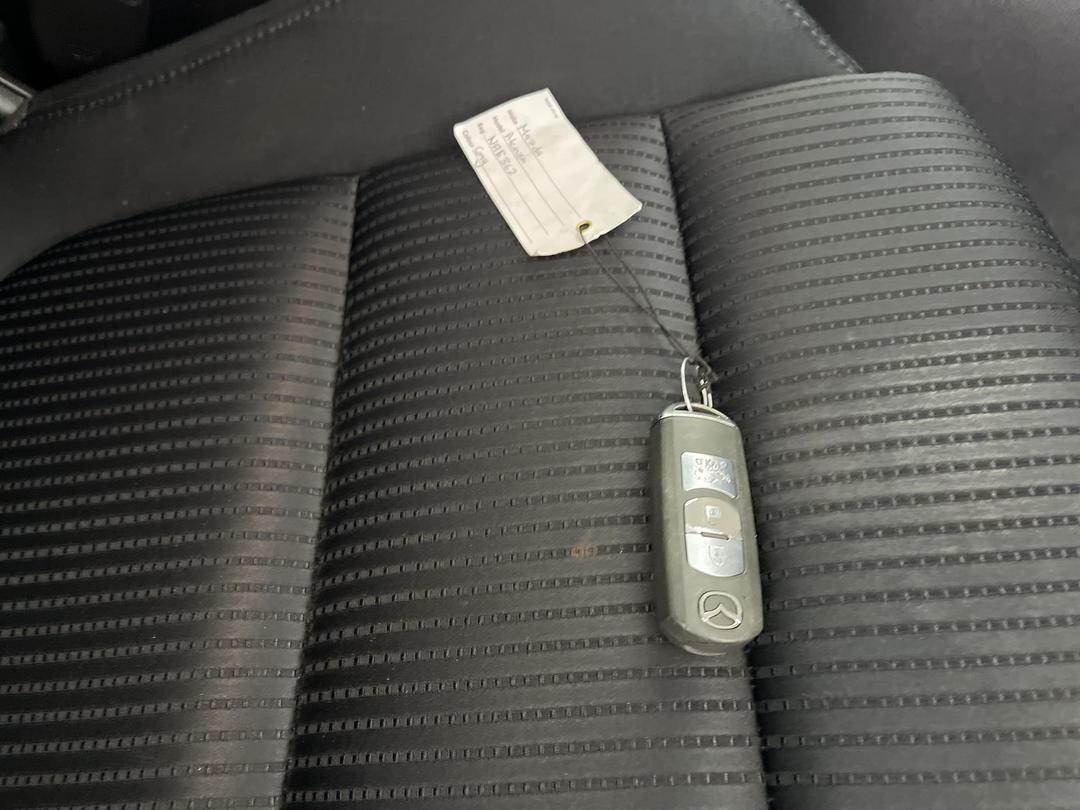 Photo '22' of Mazda Atenza