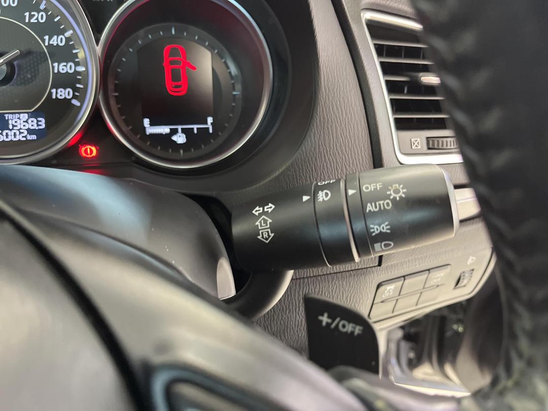 Photo '25' of Mazda Atenza