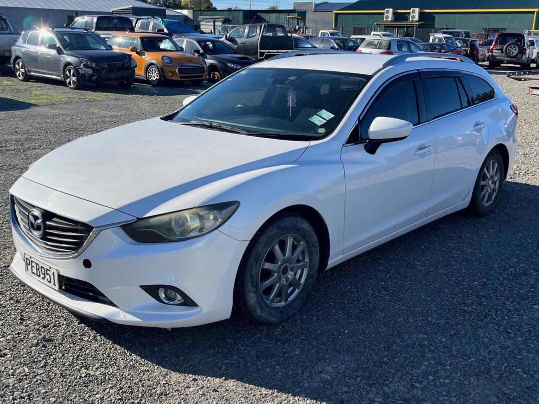 Photo '3' of Mazda Atenza