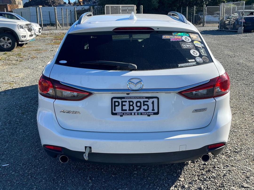 Photo '6' of Mazda Atenza