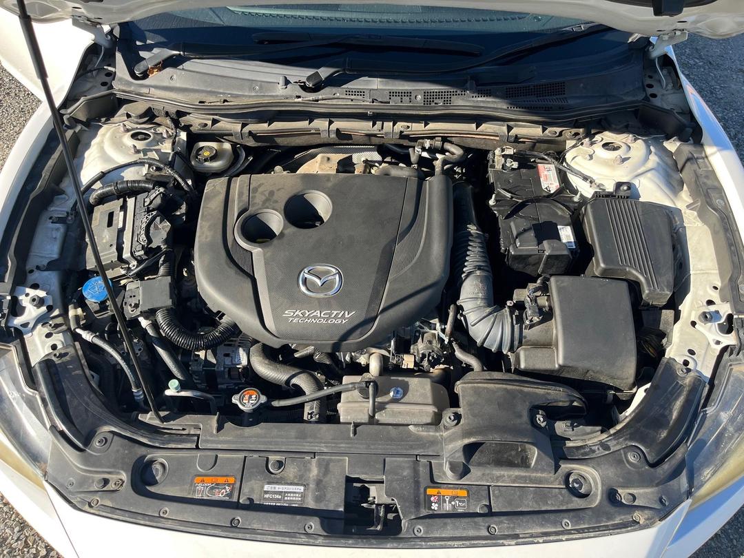 Photo '8' of Mazda Atenza