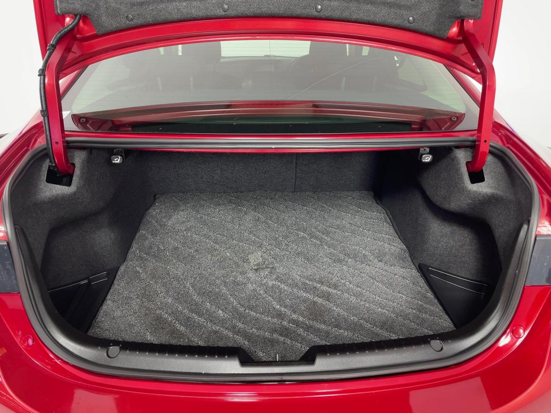 Photo '14' of Mazda Atenza