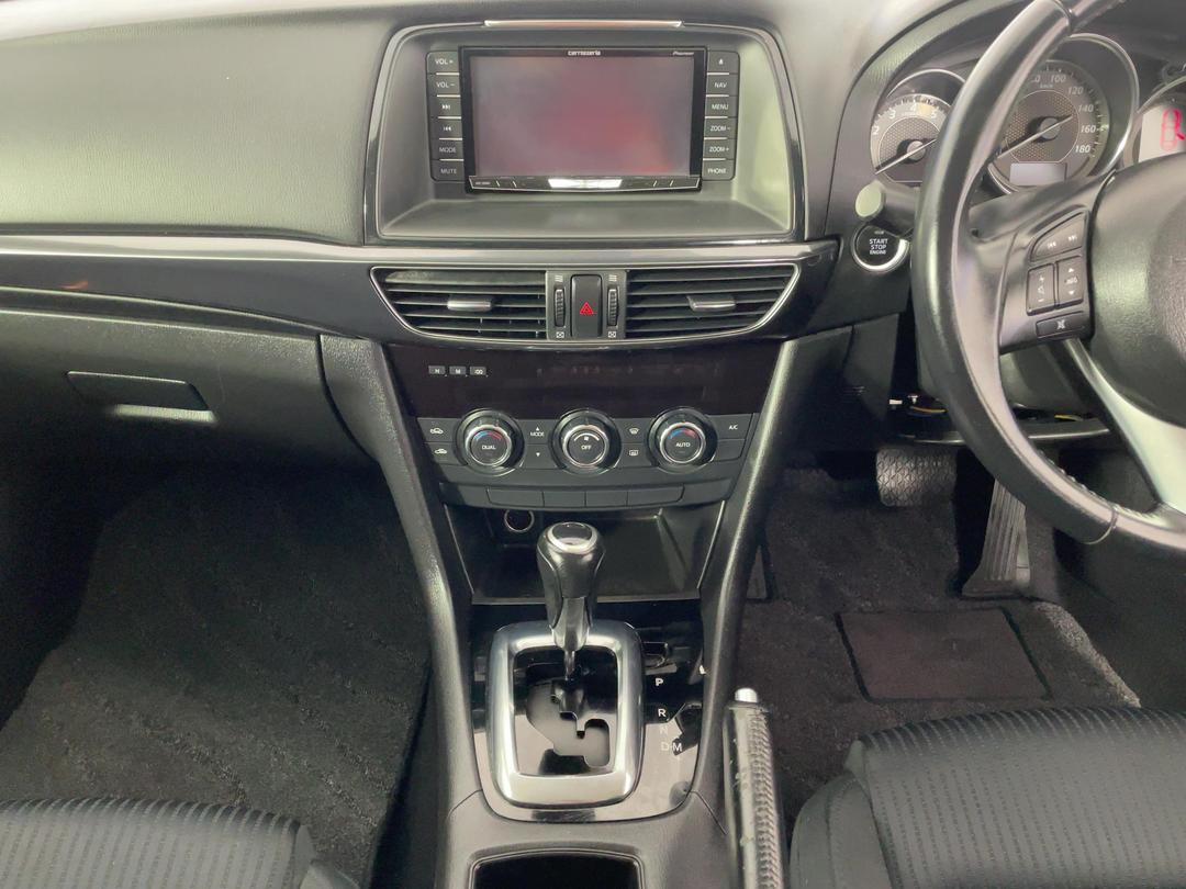 Photo '18' of Mazda Atenza