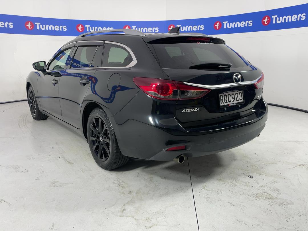 Photo '5' of Mazda Atenza