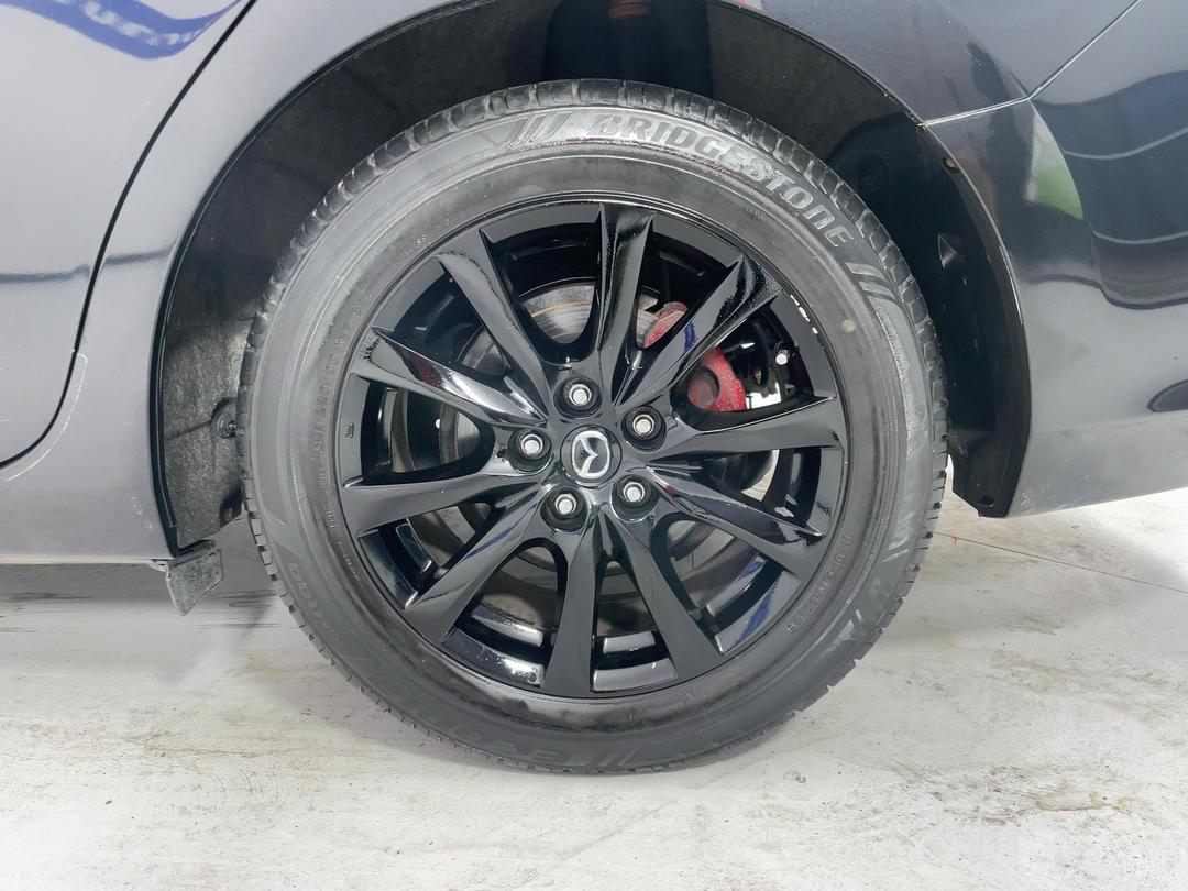 Photo '11' of Mazda Atenza