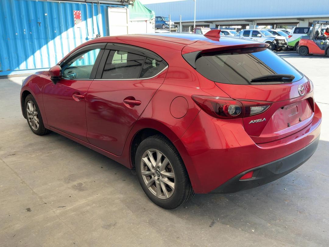 Photo '14' of Mazda Axela