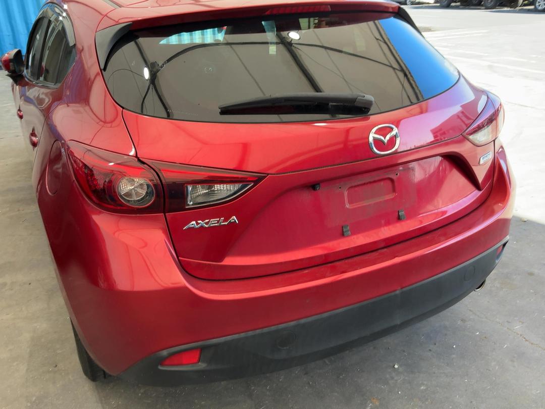 Photo '15' of Mazda Axela