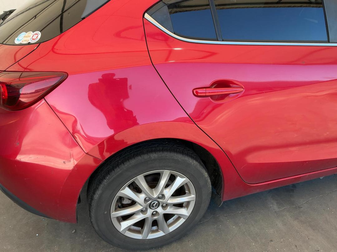 Photo '21' of Mazda Axela