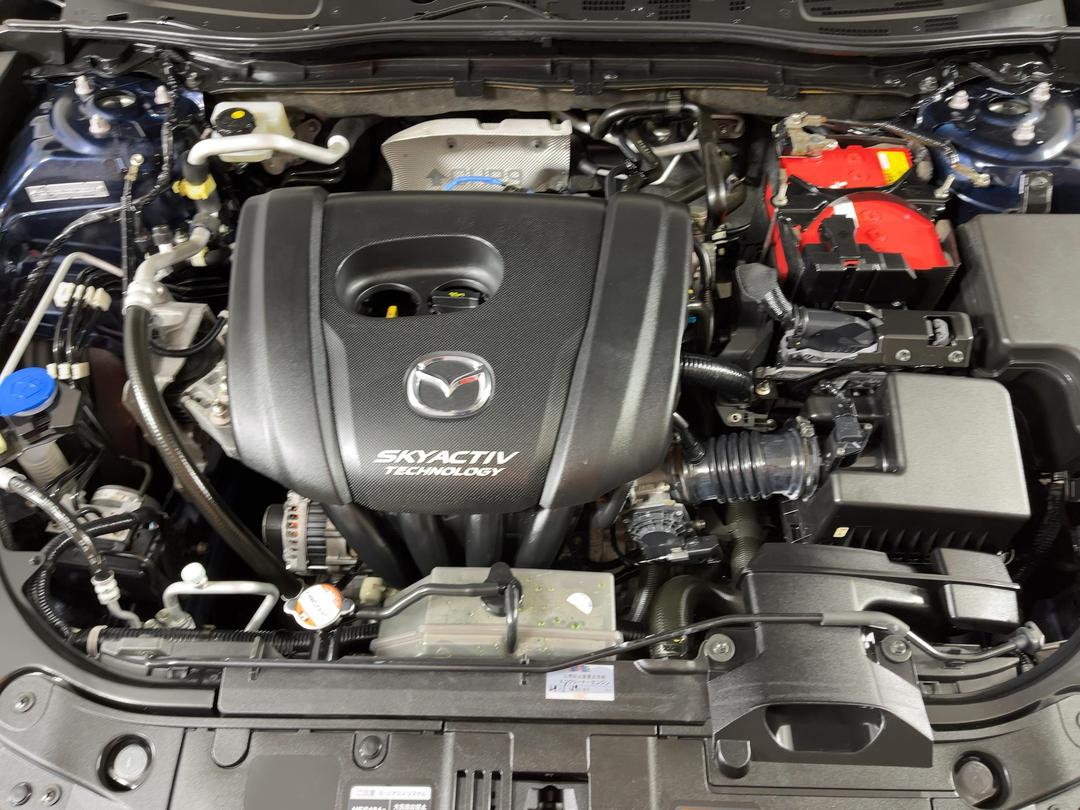 Photo '13' of Mazda Axela