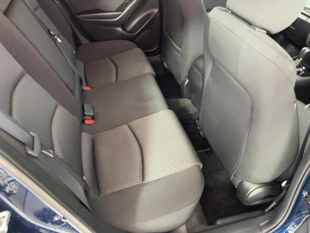 Photo '20' of Mazda Axela