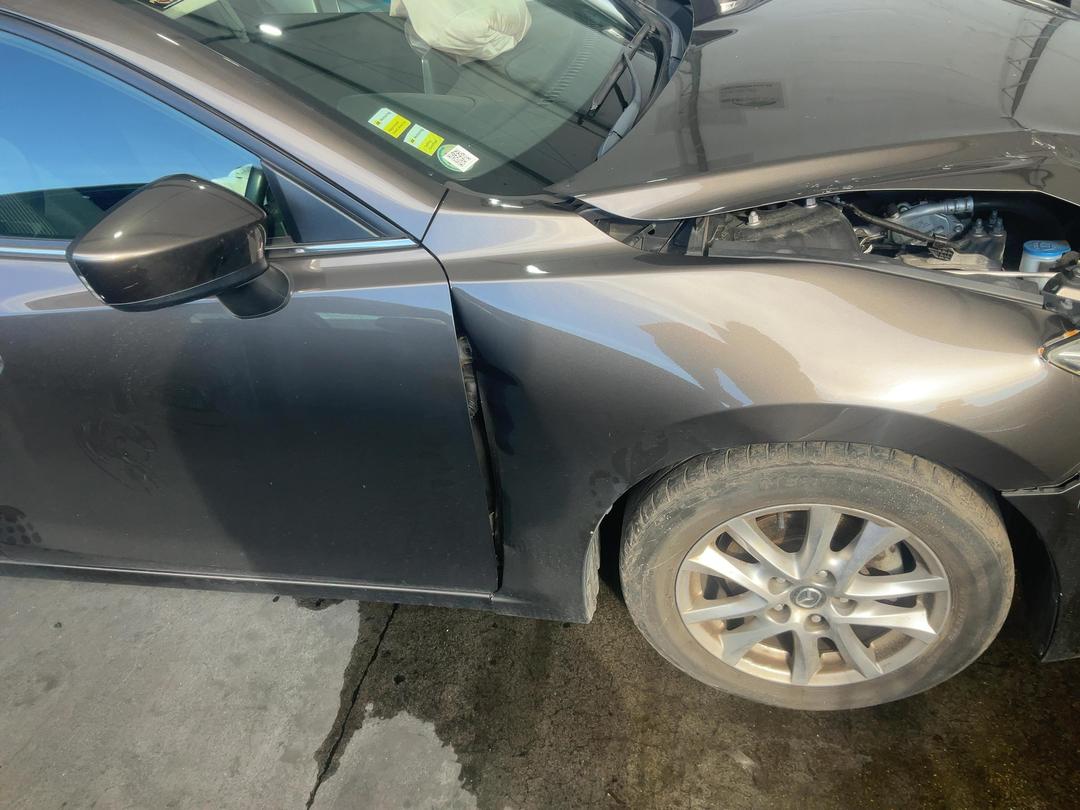 Photo '3' of Mazda Axela