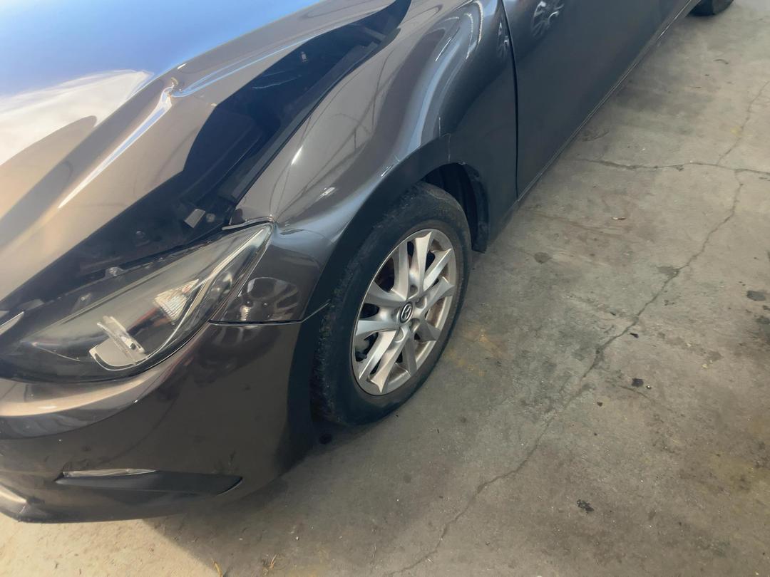 Photo '6' of Mazda Axela