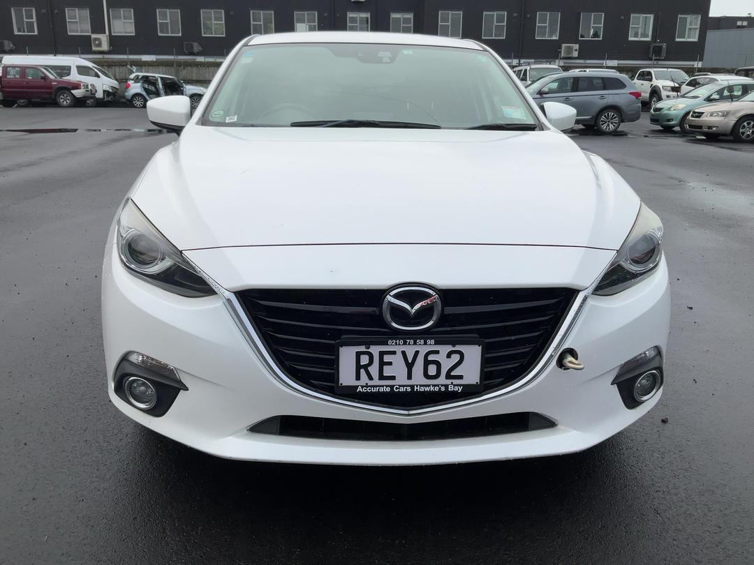 Photo '3' of Mazda Axela Photo '3' of Mazda Axela