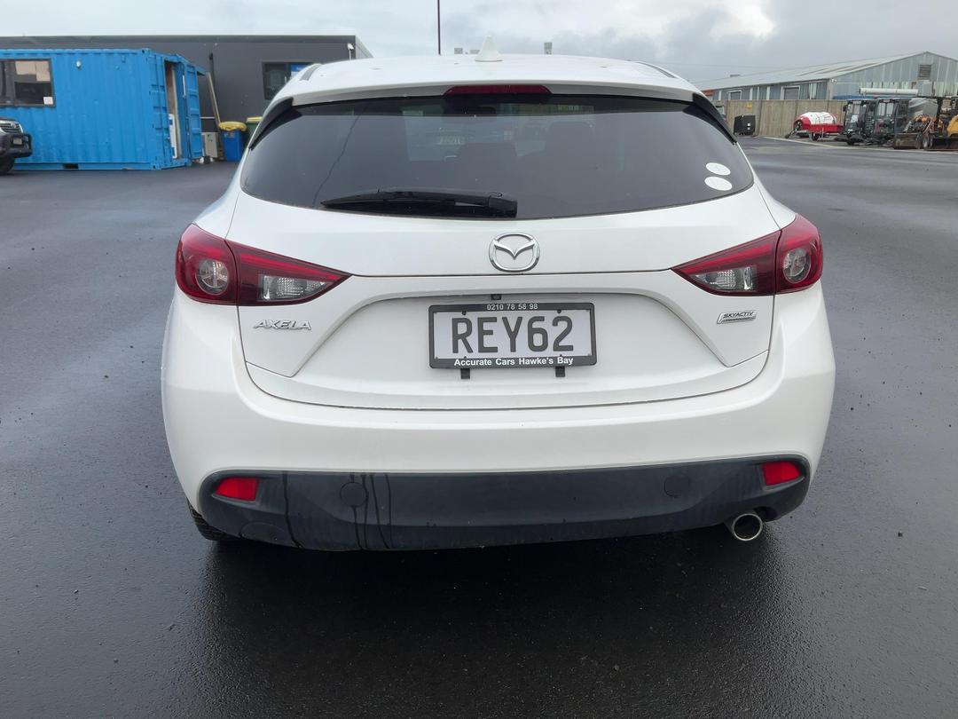 Photo '7' of Mazda Axela Photo '7' of Mazda Axela
