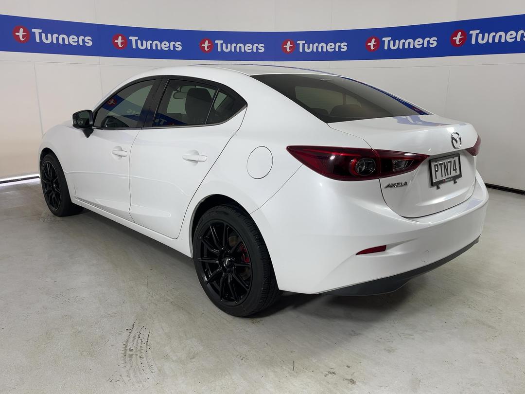 Photo '5' of Mazda Axela
