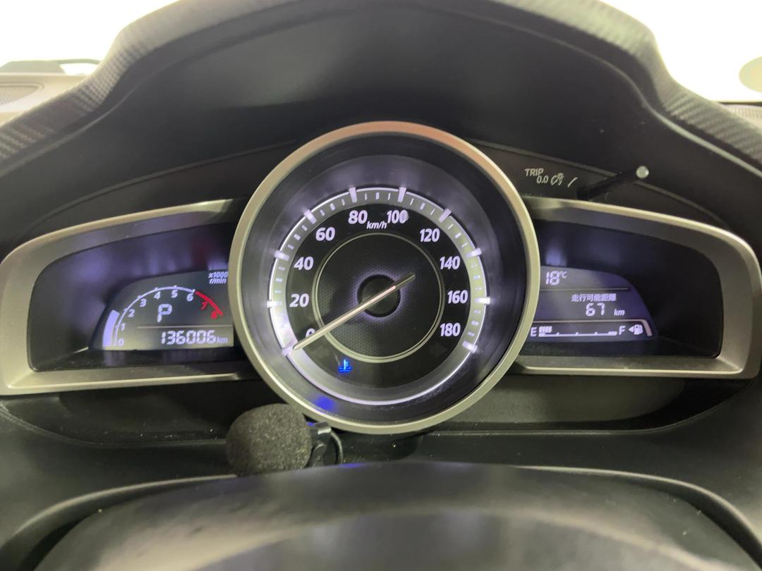 Photo '21' of Mazda Axela