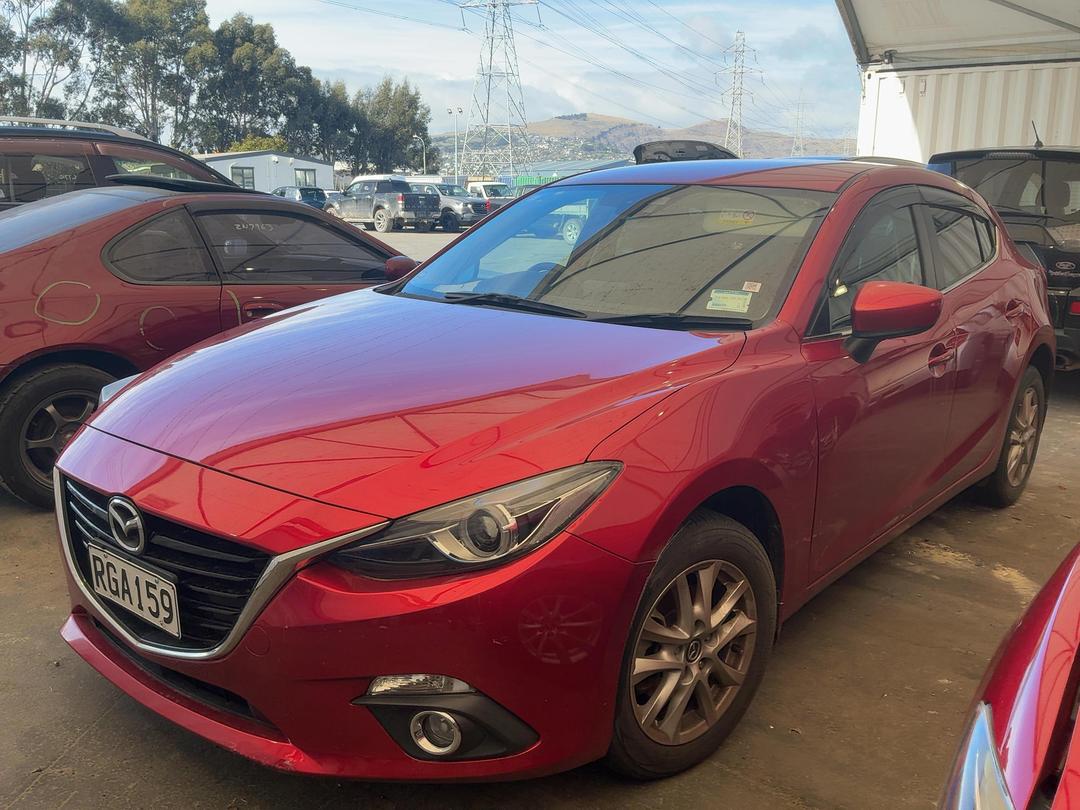 Photo '2' of Mazda Axela