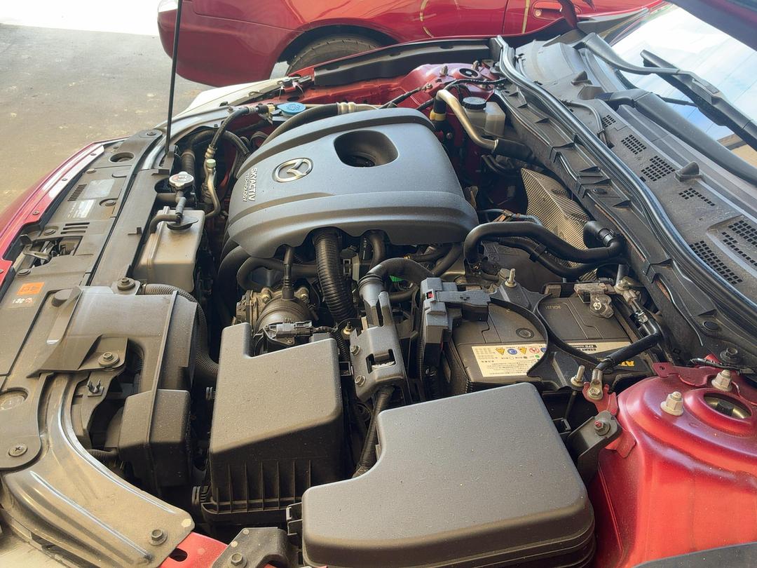 Photo '6' of Mazda Axela