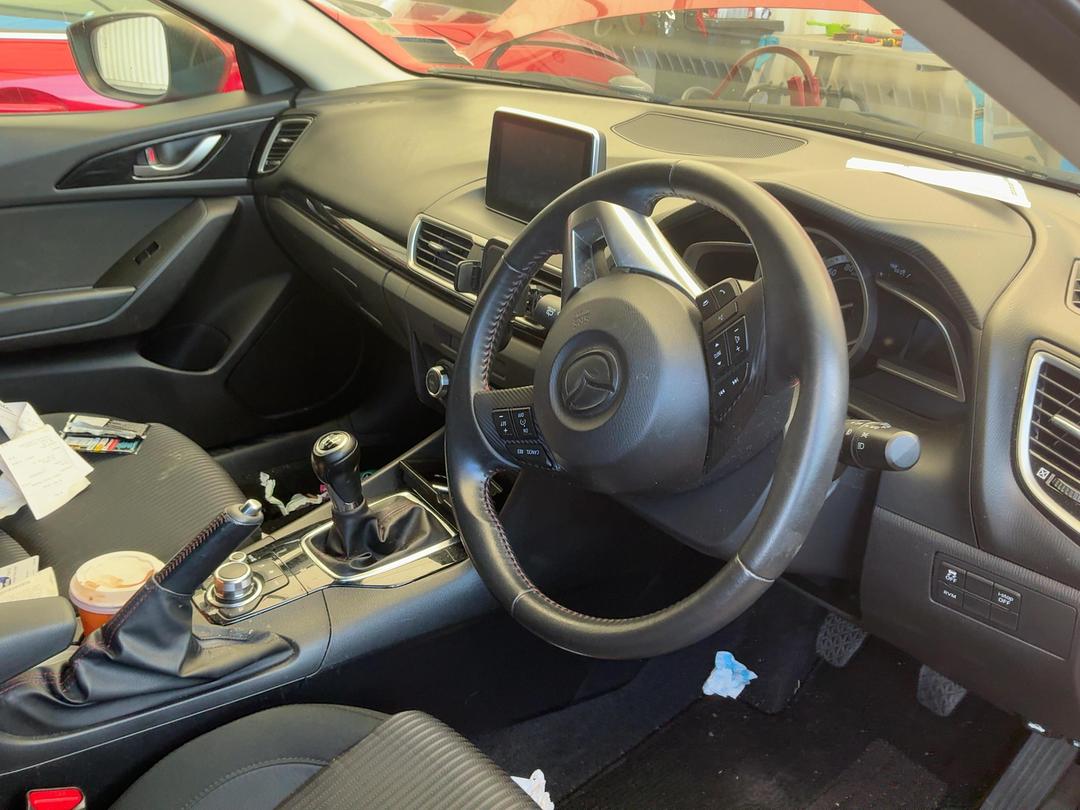 Photo '14' of Mazda Axela