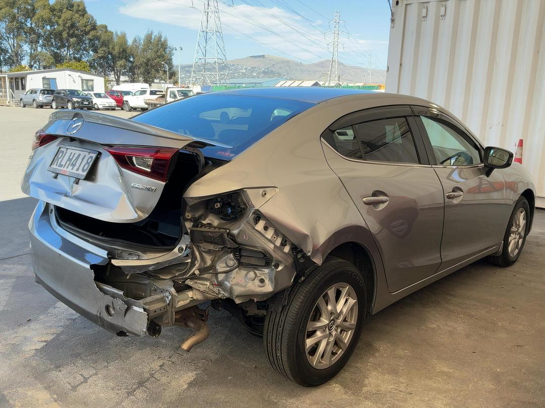 Photo '3' of Mazda Axela
