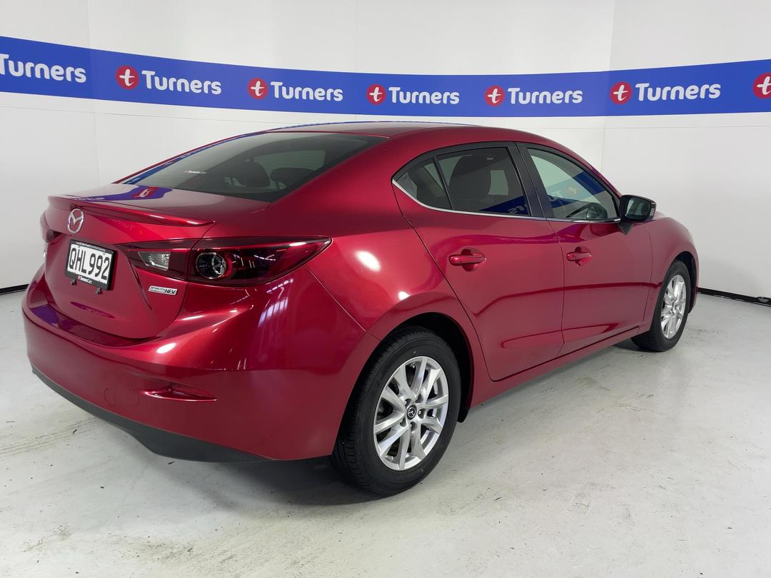 Photo '7' of Mazda Axela