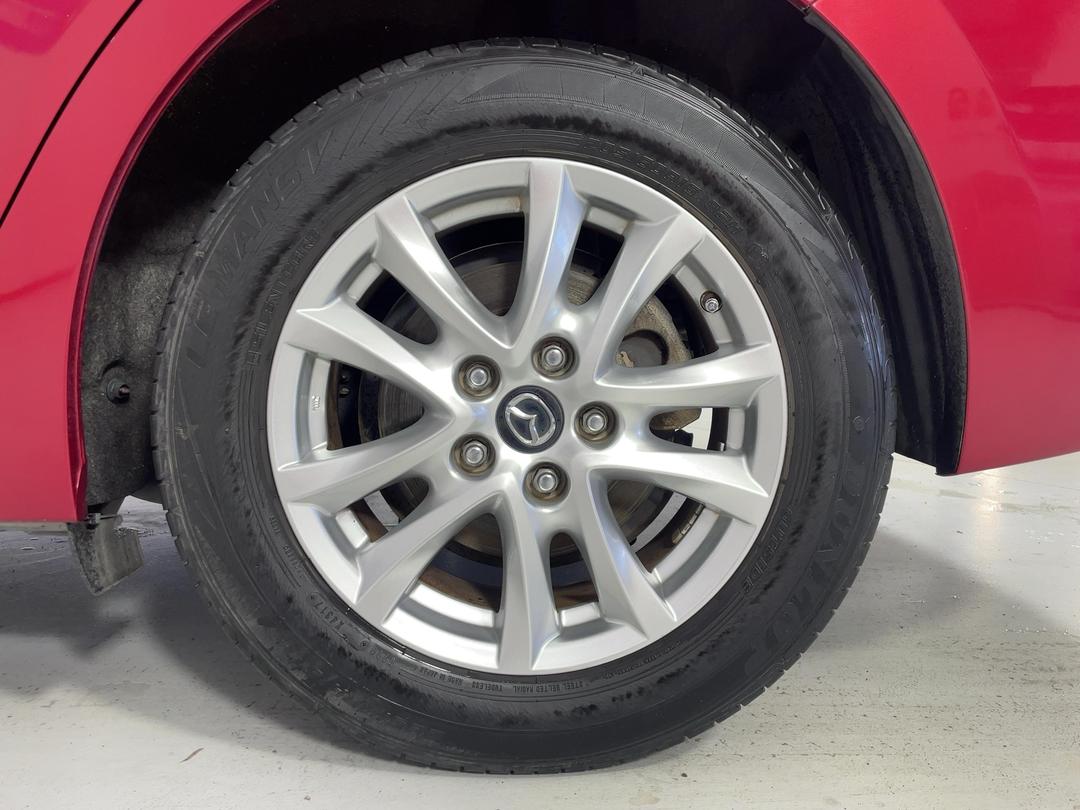 Photo '11' of Mazda Axela