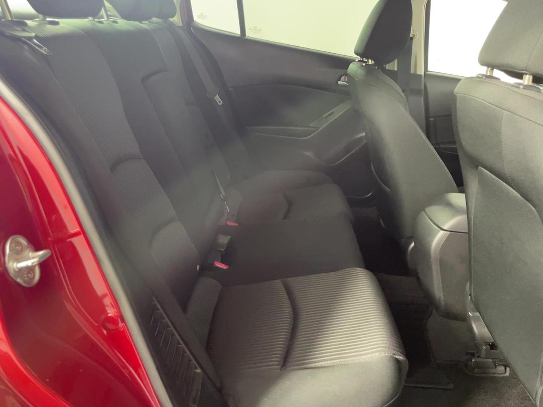Photo '20' of Mazda Axela