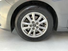 Photo '10' of Mazda Axela